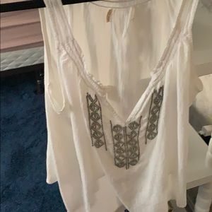 Hollister tank